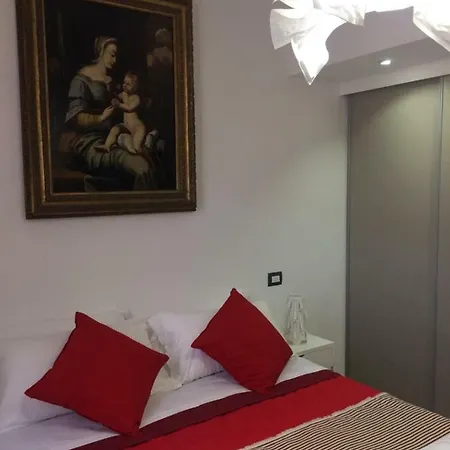 Theater Apartman *
